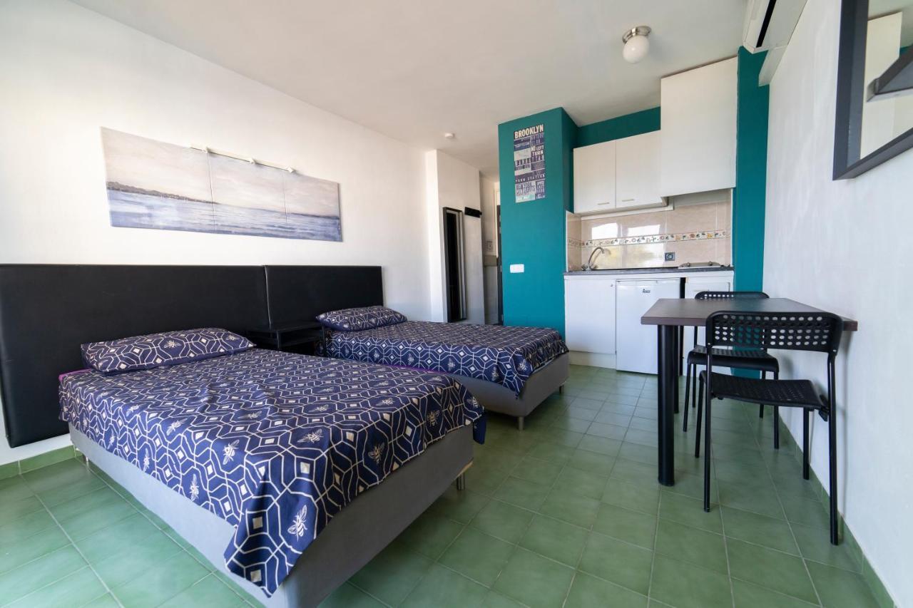 Coconut Apartments - Adults Only Magaluf  Zewnętrze zdjęcie