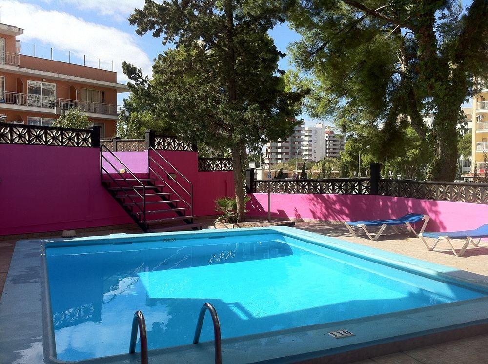 Coconut Apartments - Adults Only Magaluf  Zewnętrze zdjęcie